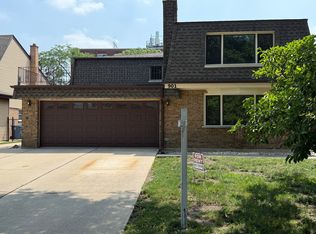 901 E Ardyce Ln #2, Mount Prospect, IL 60056
