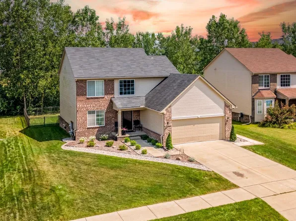 6143 Treetops Dr, Romulus, MI 48174