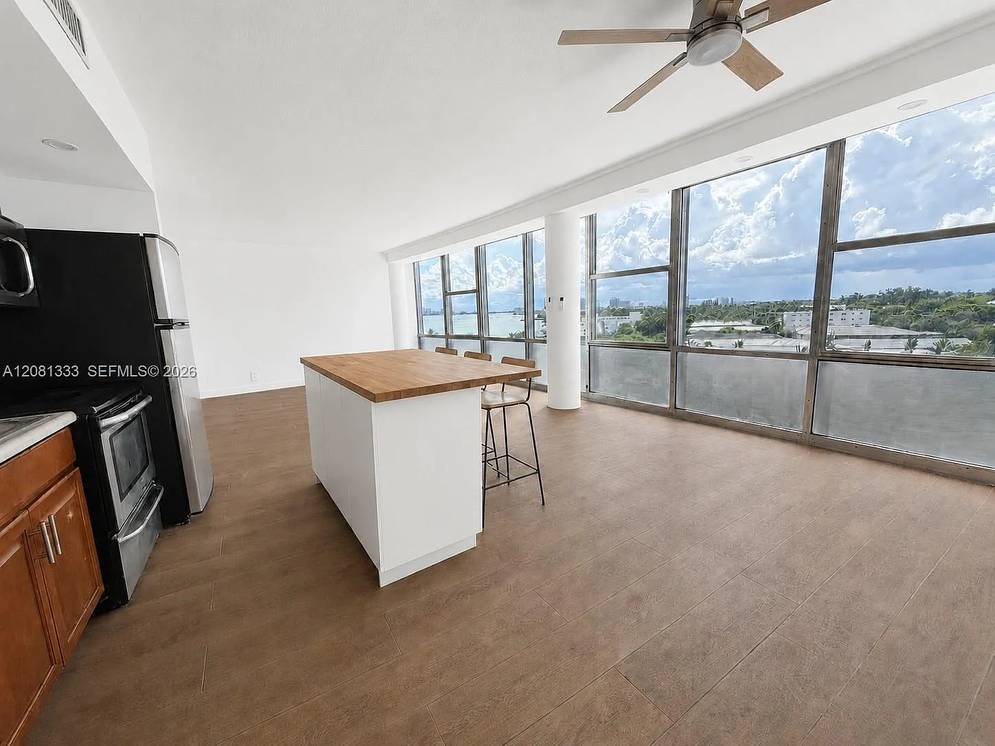 King Cole Condo — Photo 2