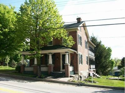180 S Queen St, Abbottstown, PA, 17301
