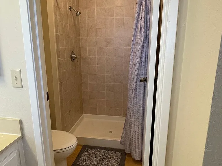 8421 Westwood Dr — Photo 12