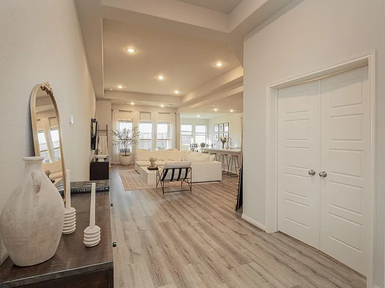 16431 Elkcreek Dr — Photo 8