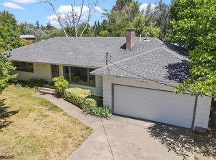 2349 Griffin Creek Rd, Medford, OR 97501