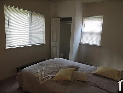 3 bed, 920 sqft, $2,600 — Photo 4