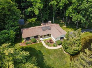 7856 Thornwood St, Canton, MI 48187