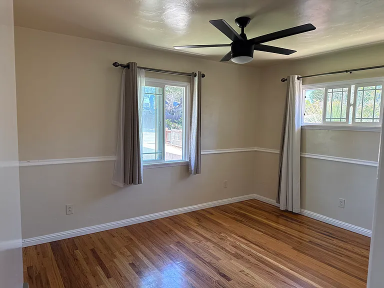 270 Walnut St — Photo 8