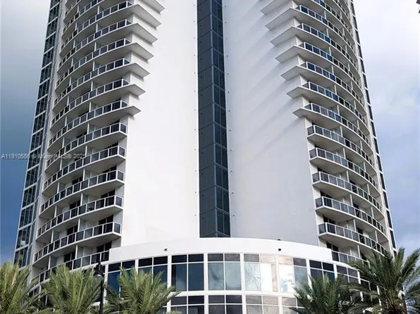 18001 Collins Ave #2114/2115, Sunny Isles Beach, FL 33160