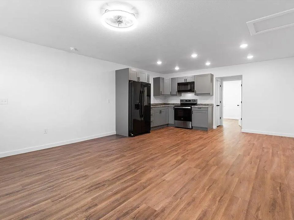 2nd image of 515 Nebraska Ave #1002