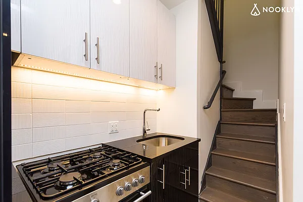 Rented by Nooklyn NYC LLC | media 42