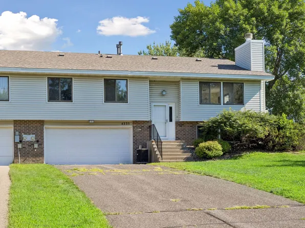 4235 Bridgewood Ter, Vadnais Heights, MN 55127