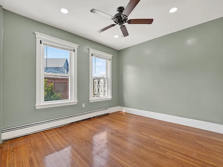 129 Harrishof St #3 — Photo 13