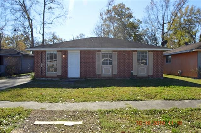 1st image of 2769 Russell Dr