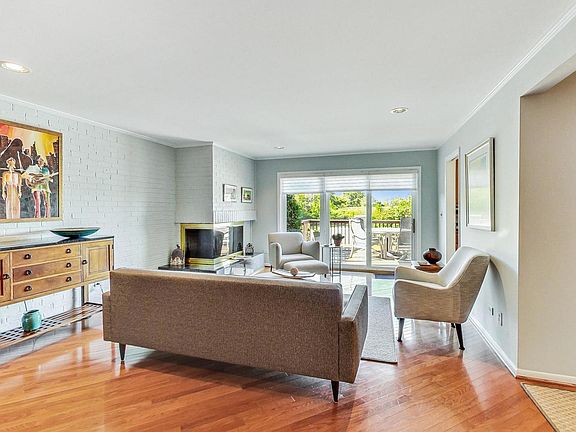 2nd image of 1840 Wildberry Dr #2-E