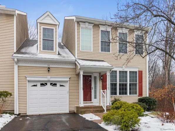 26 Fieldstone Court #26, North Haven, CT 06473