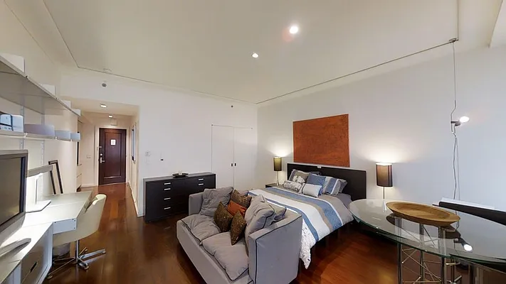 Rented by Urban Living | media 30