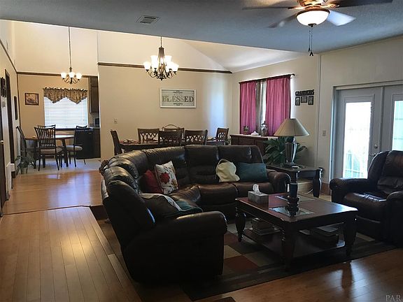 4th image of 2107 W Sunbury Cres
