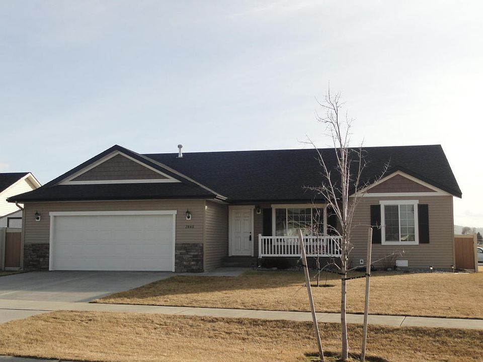 1st image of 2848 E Thrush Dr