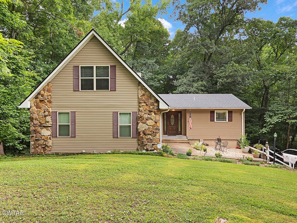 1st image of 262 Lakewood Dr