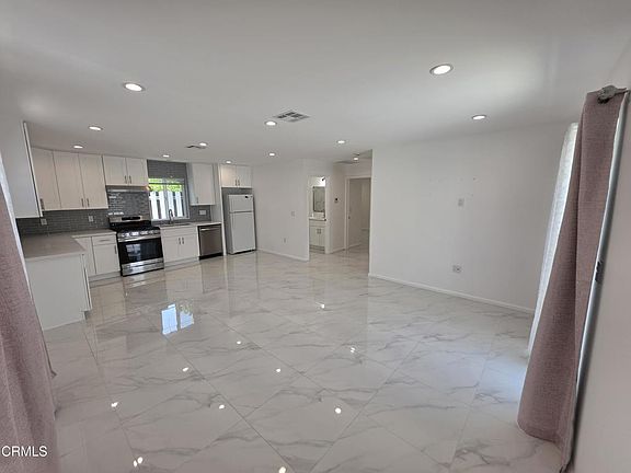5th image of 10926 Woodward Ave