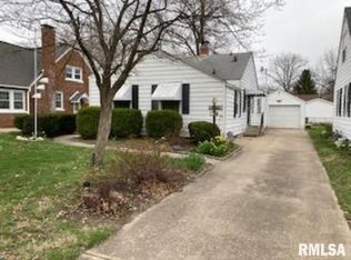 2200 S Whittier Ave, Springfield, IL 62704