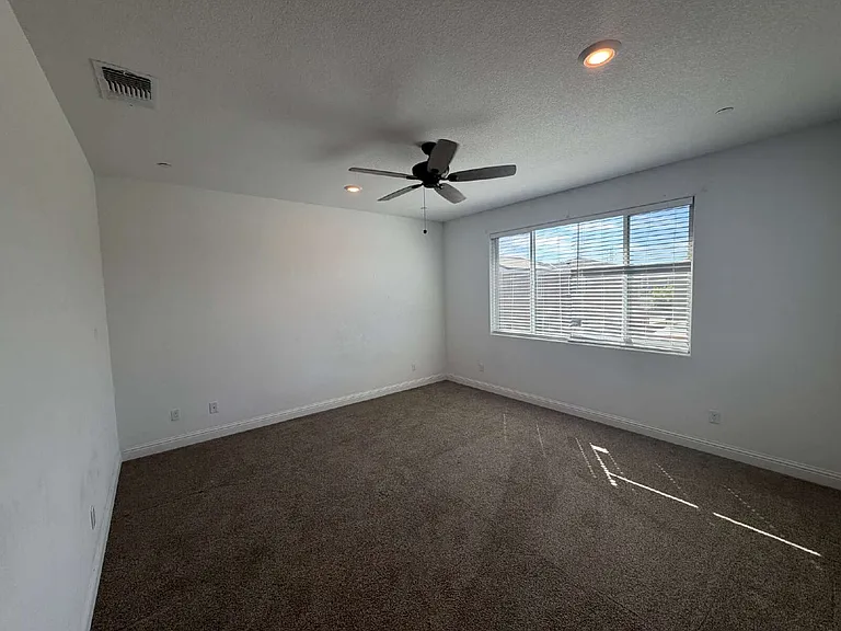 2454 Quesada Dr — Photo 16
