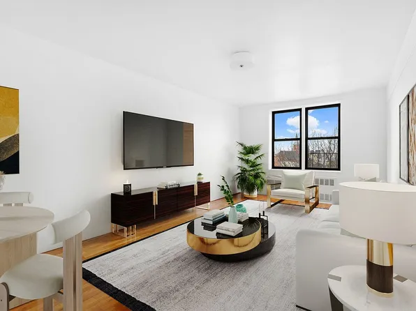 5021 39th Pl APT 4B, Long Island City, NY 11104