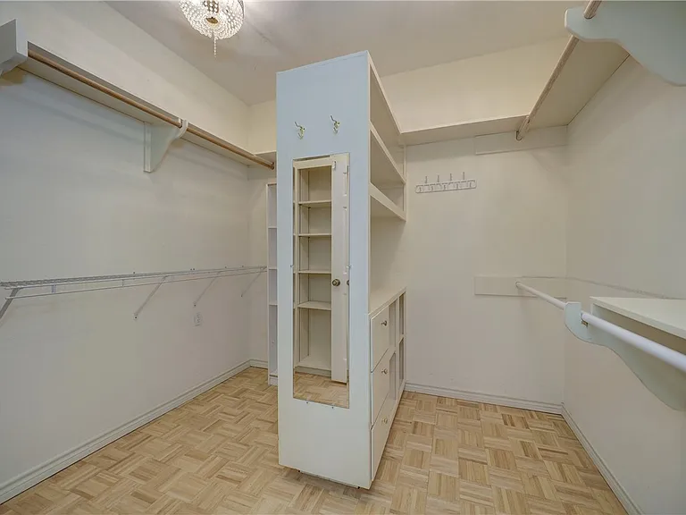 1343 Bayview Dr — Photo 20