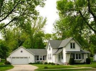 721 N Lakeshore Dr, Lake City, MN 55041