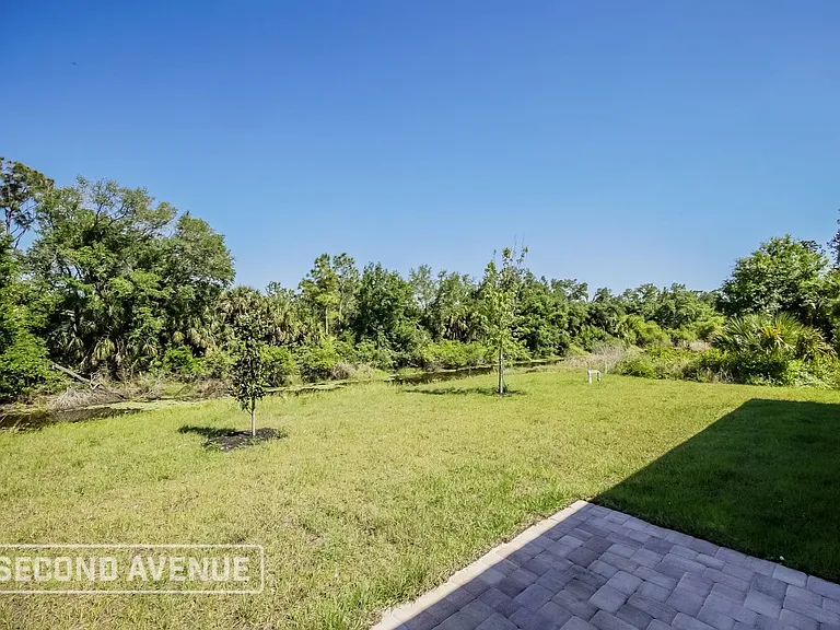 2048 Nabatoff St — Photo 18