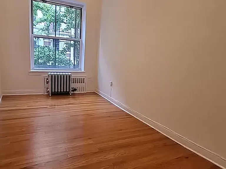 349 W 85th St #25 — Photo 5
