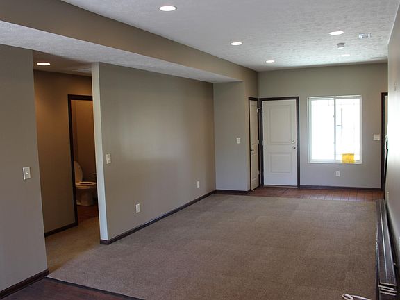 3rd image of 610 W C St