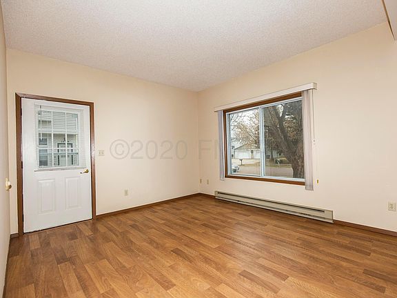 4th image of 1601 34 1/2 Ave S