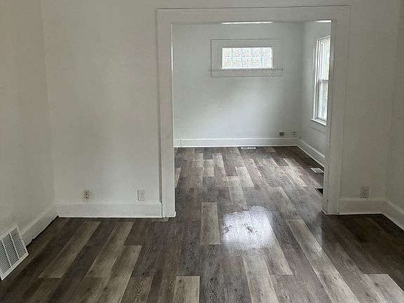 4th image of 310 N Dequincy St #316