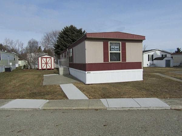 2nd image of 506 Pebble Ln