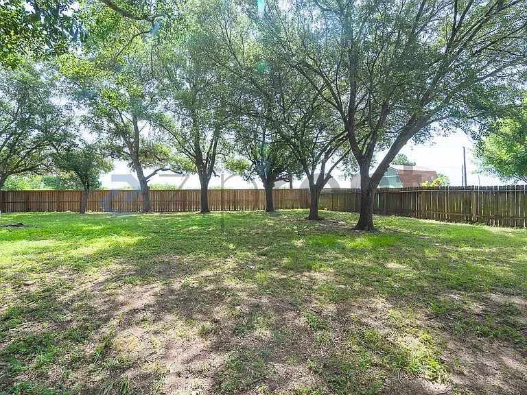 24022 Four Sixes Ln — Photo 21