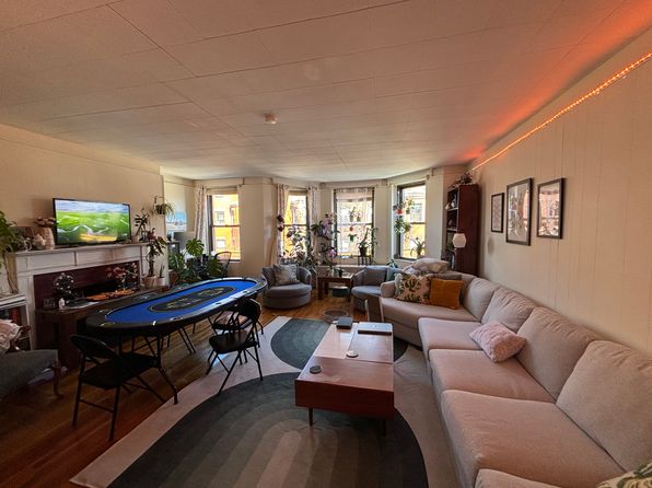 40 Carlton St APT 14