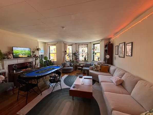 40 Carlton St APT 14, Brookline, MA 02446
