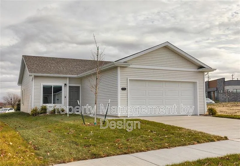 Building Photo - 2326 Legacy Dr
