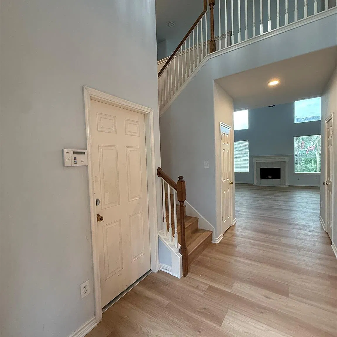 4 bed, 2.5 bath, 2536 sqft, $2,600 — Photo 3