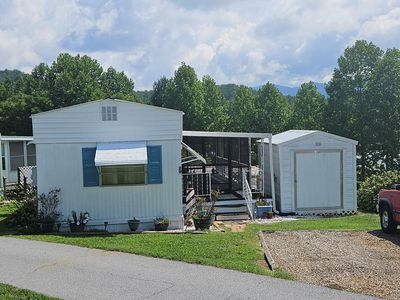 29 S Front St, Franklin, NC, 28734