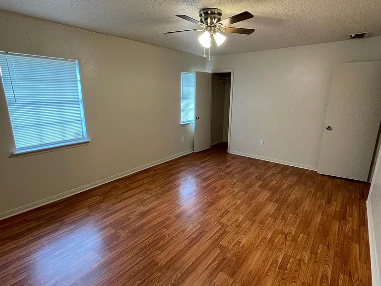 4151 Lac Du Bay Dr — Photo 10