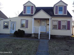 3002 Westside Ave, Schenectady, NY 12306