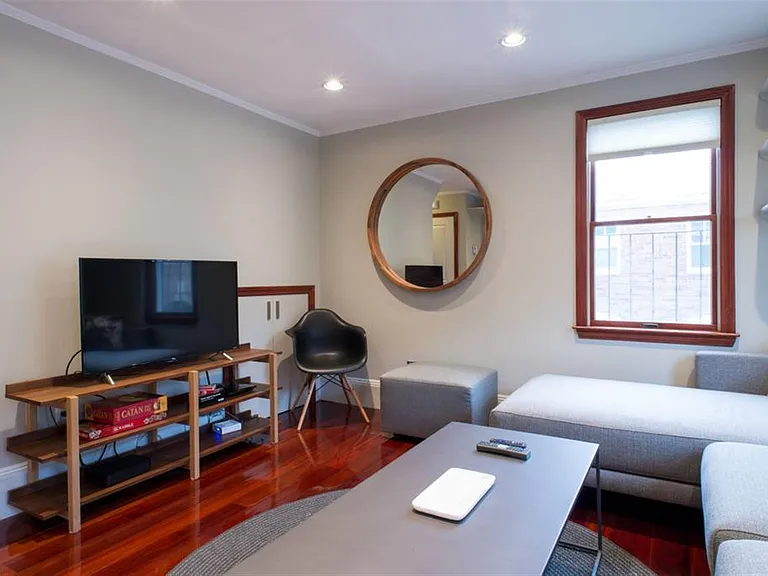48 Inman St — Photo 5