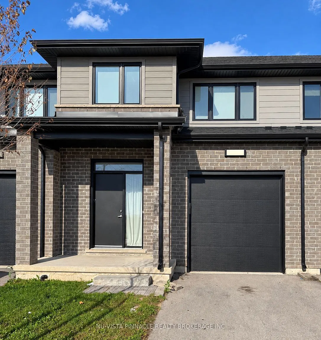 3 bed, $2,599 — Photo 1