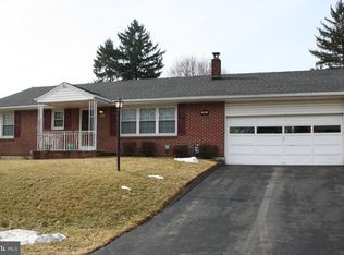 916 Wilhelm Rd, Harrisburg, PA 17111