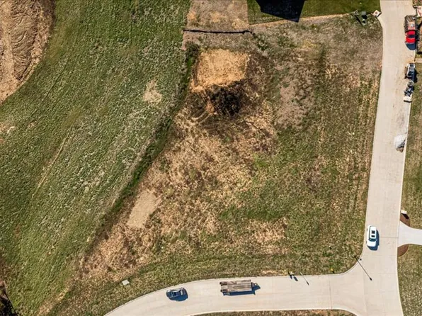 9418 Sunset Reserve Dr, Saint Louis, MO 63127