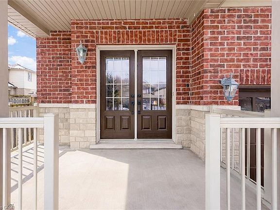 3rd image of 145 Redtail St