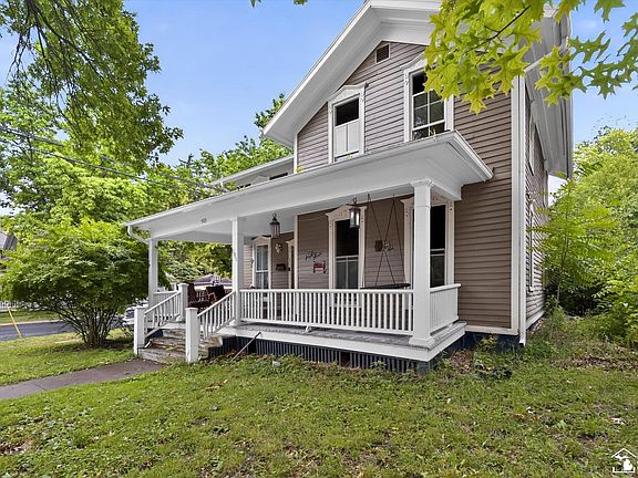 3rd image of 503 Dennis St