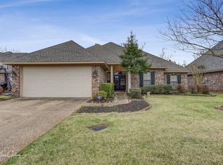 214 Gloucester Dr, Bossier City, LA 71111