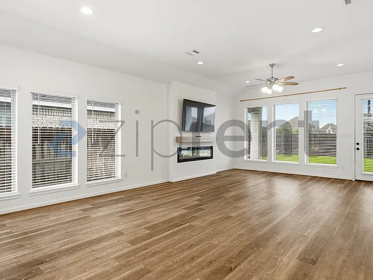 19110 Brindled Bay Ct — Photo 14